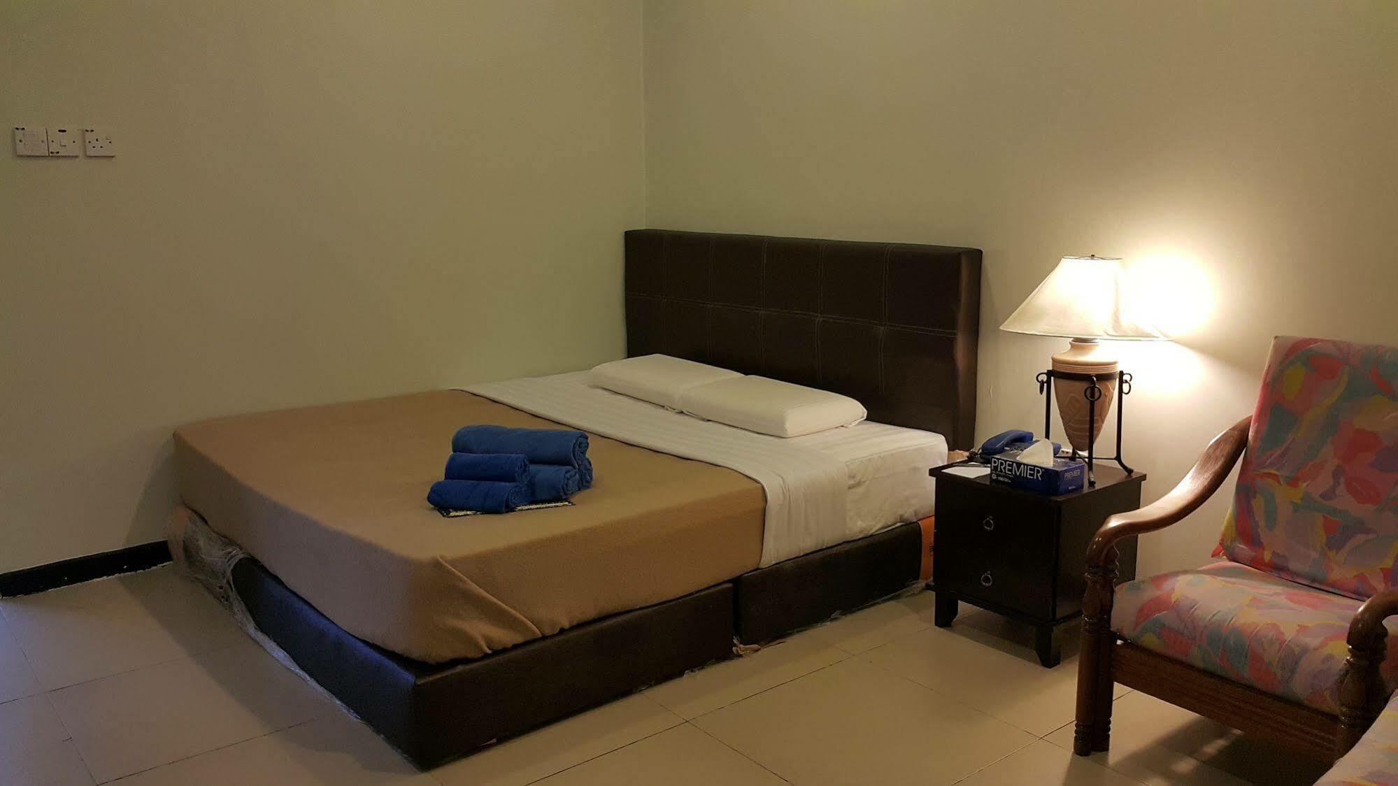 Crystal Hill R Hotel Kampong Kundassan Kültér fotó