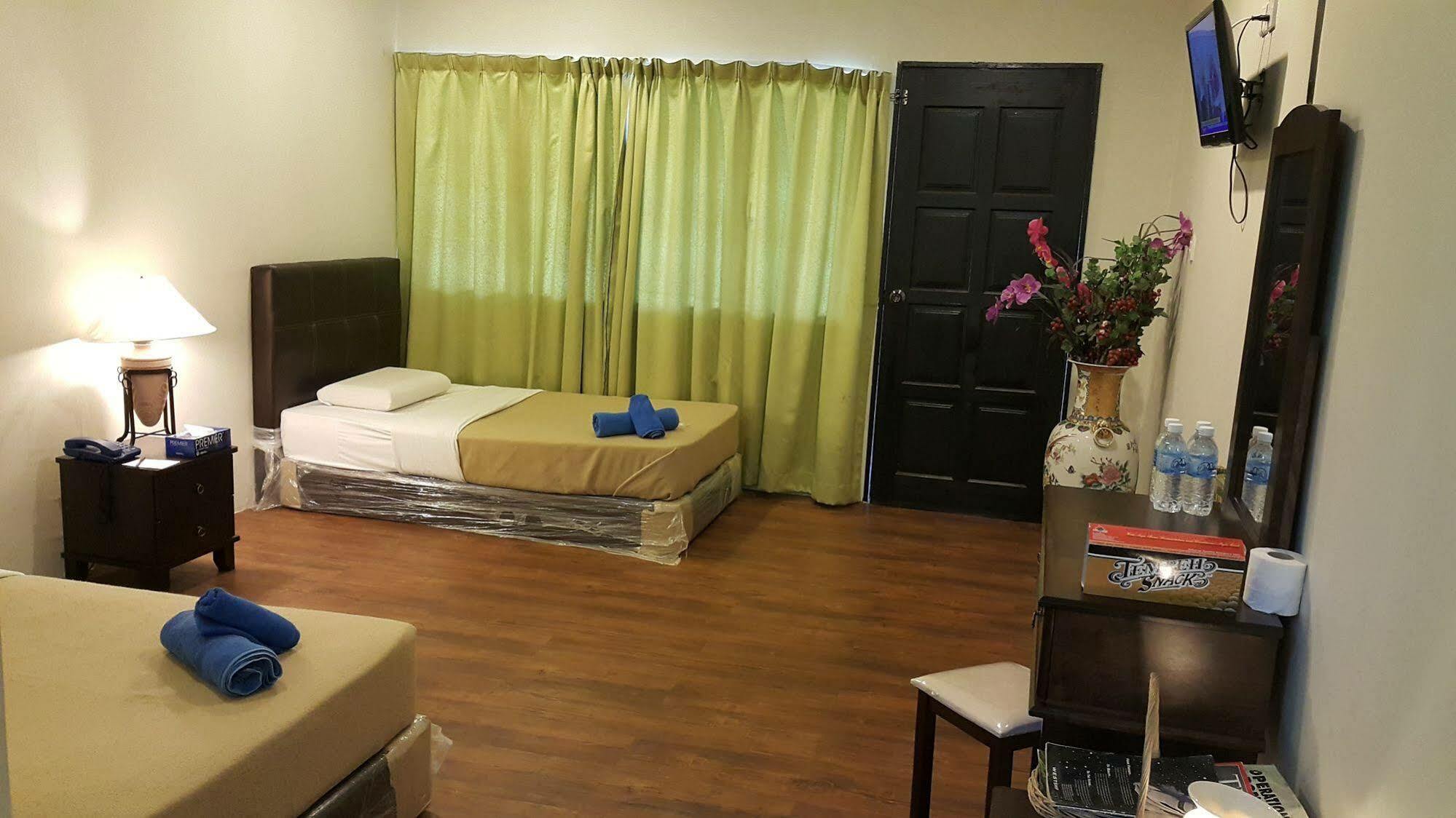 Crystal Hill R Hotel Kampong Kundassan Kültér fotó