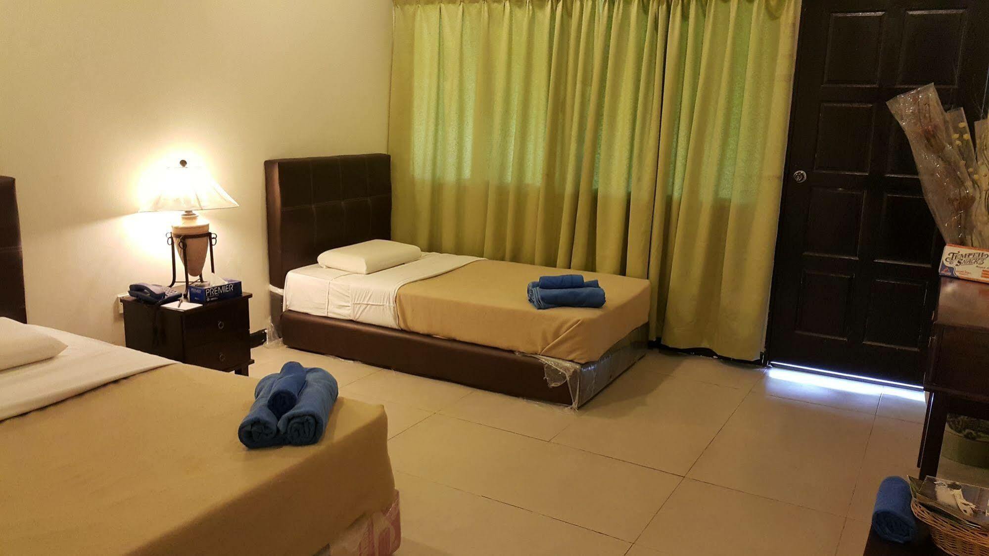 Crystal Hill R Hotel Kampong Kundassan Kültér fotó