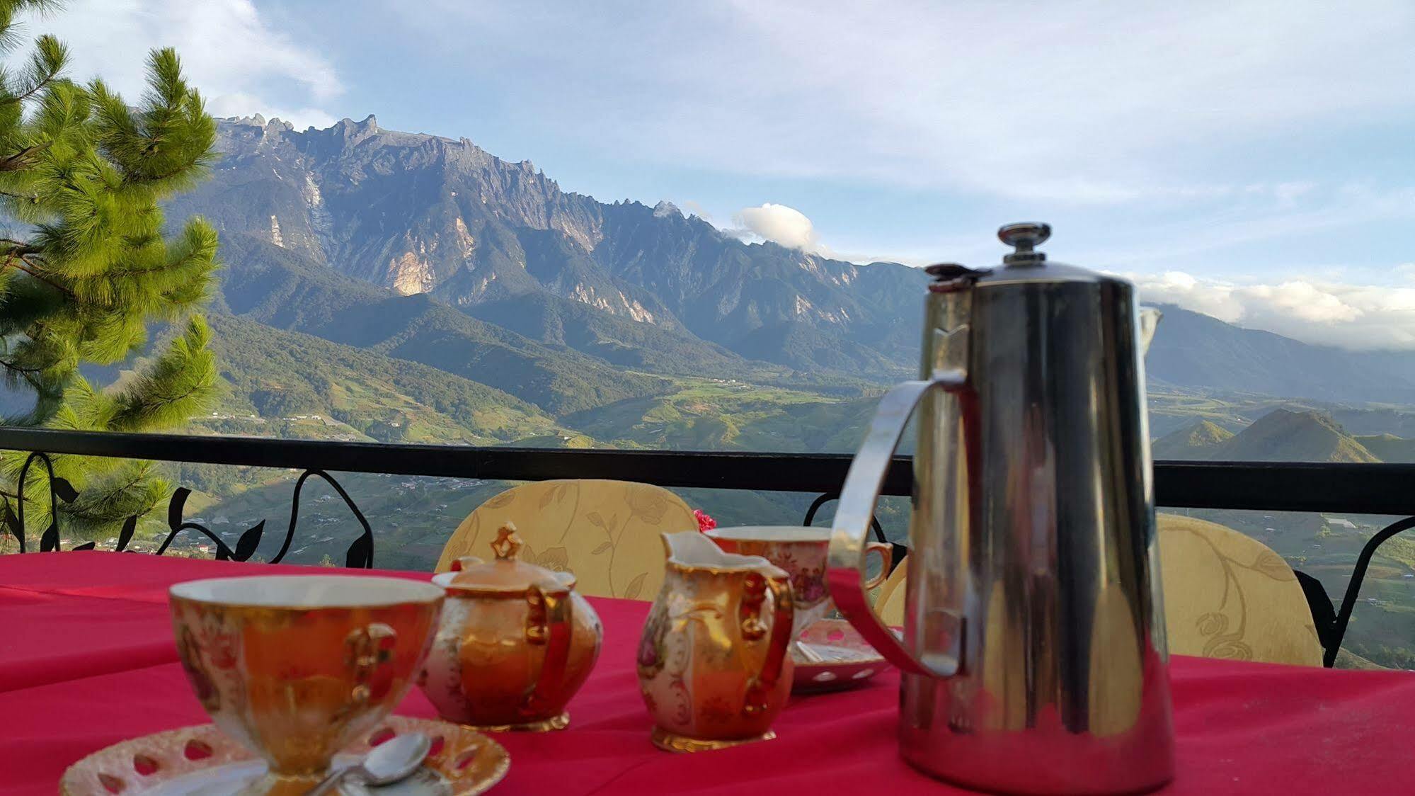 Crystal Hill R Hotel Kampong Kundassan Kültér fotó